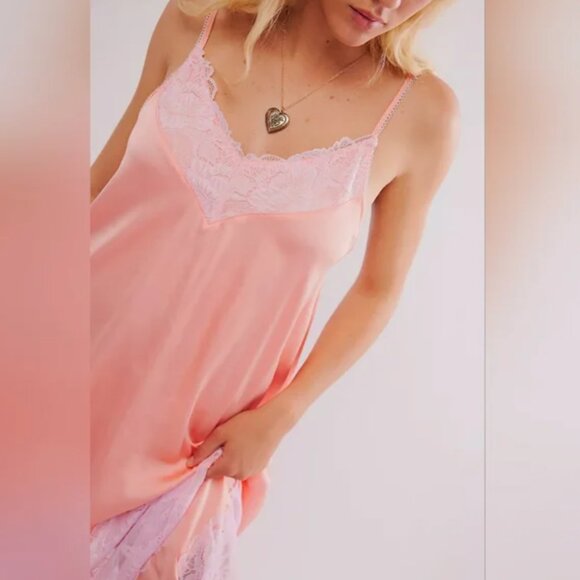 Free People Intimately Women Peach Bud Combo First Date Maxi Slip Size XS NWOT - Picture 2 of 6